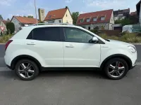 Gebraucht SsangYong Korando 175 PS (128 kW) 2013 Weiß SUV
