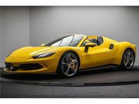 Gebraucht Ferrari 296 901 PS (662 kW) 2023 Gelb Cabrio