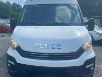Gebraucht Iveco Daily 205 PS (150 kW) 2018 Weiß Van / Kleinbus