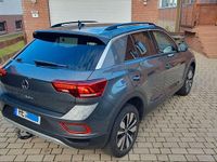 Gebraucht VW T-Roc Move 150 PS (110 kW) 2024 Grau SUV