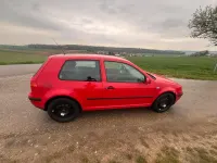 Second-hand VW Golf IV 101 CP (74 kW) 2000 Roșu Hatchback