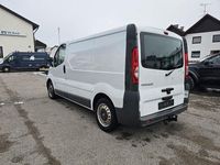 Gebraucht Renault Trafic 114 PS (83 kW) 2008 Weiß Van / Kleinbus