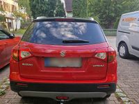 Gebraucht Suzuki Vitara 120 PS (88 kW) 2015 Rot SUV