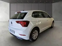 Gebraucht VW Polo Life 95 PS (69 kW) 2023 Pure white Kleinwagen