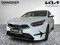 Neu Kia Ceed 140 PS (102 kW) 2025 Carraraweiss Kleinwagen
