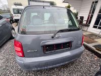 Gebraucht Nissan Micra 60 PS (44 kW) 2001 Graumatt Kleinwagen