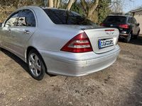 Gebraucht Mercedes C200 Classic 122 PS (89 kW) 2006 Limousine