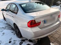 Gebraucht BMW 320 150 PS (110 kW) 2007 Silber Limousine