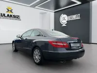 Gebraucht Mercedes E220 Avantgarde 170 PS (125 kW) 2011 Grau Coupé