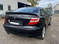 Gebraucht Mercedes C180 143 PS (105 kW) 2004 Schwarz Coupé