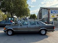Gebraucht Mercedes 380 204 PS (150 kW) 1985 Grau Limousine