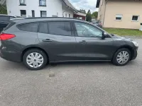 Gebraucht Ford Focus Trend 101 PS (74 kW) 2019 Grau Limousine