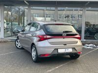Gebraucht Hyundai i20 101 PS (74 kW) 2022 Grau Kleinwagen