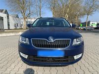 Gebraucht Skoda Octavia 150 PS (110 kW) 2015 Blau Kleinwagen