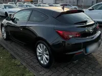 Second-hand Opel Astra Basis 165 CP (121 kW) 2015 Negru Hatchback
