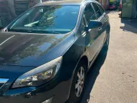 Gebraucht Opel Astra 130 PS (95 kW) 2012 Grau Kombi