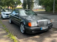 Gebraucht Mercedes 220 150 PS (110 kW) 1992 Schwarz Coupé