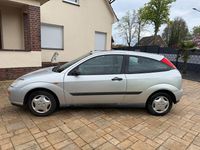 Używany Ford Focus Trend+ 75 KM (55 kW) 1999 Srebrny Sedan/Limuzyna