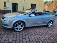 Gebraucht Opel Astra Cabriolet Cosmo 140 PS (102 kW) 2010 Silber Cabrio