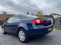 Gebraucht VW Eos 122 PS (89 kW) 2010 Blau Cabrio