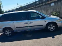 Gebraucht Chrysler Grand Voyager 150 PS (110 kW) 2005 Silber Van / Kleinbus