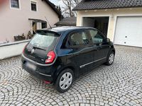 Gebraucht Renault Twingo 60 kW (82 PS) 2021 Schwarz Kleinwagen