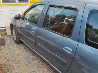 Gebraucht Dacia Logan Lauréate 105 PS (77 kW) 2010 Blau Limousine
