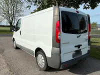 Gebraucht Renault Trafic 90 PS (66 kW) 2012 Weiß Van / Kleinbus