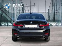 Używany BMW 330 Shadowline 245 KM (180 kW) 2022 Czarny Sedan/Limuzyna