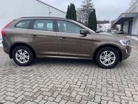 Gebraucht Volvo XC60 Momentum 150 PS (110 kW) 2017 SUV