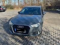 Gebraucht Audi A3 Sport 150 PS (110 kW) 2018 Grau Limousine