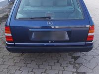 Gebraucht Mercedes 200 100 PS (73 kW) 1995 Blau Kombi