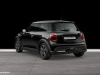 Gebraucht Mini Cooper S Hatch 178 PS (130 kW) 2023 Midnight black Kleinwagen