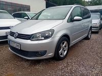 Gebraucht VW Touran Trendline 105 PS (77 kW) 2013 Silber Van / Kleinbus