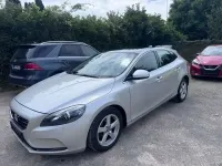 Gebraucht Volvo V40 114 PS (83 kW) 2012 Silber Kleinwagen