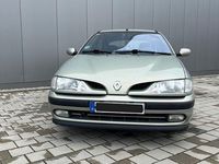 Gebraucht Renault Mégane 90 PS (66 kW) 1998 Grün Limousine