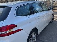 Gebraucht Peugeot 308 SW 120 PS (88 kW) 2015 Schwarz Kombi