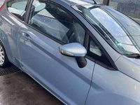 Gebraucht Ford Courier 82 PS (60 kW) 2009 Silber Van / Kleinbus