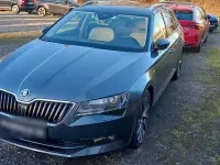 Gebraucht Skoda Superb LAURIN & KLEMENT 220 PS (161 kW) 2016 Grau Kombi