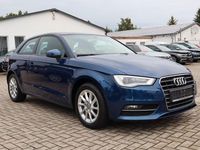 Gebraucht Audi A3 Ambiente 110 PS (80 kW) 2015 Blau Limousine
