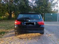 Gebraucht BMW 316 116 PS (85 kW) 2011 Schwarz Kombi