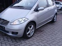 Gebraucht Mercedes A180 Elegance 109 PS (80 kW) 2006 Silber Van / Kleinbus