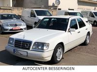 Gebraucht Mercedes E250 113 PS (83 kW) 1994 Weiß Limousine