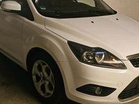 Gebraucht Ford Focus Titanium 145 PS (106 kW) 2008 Weiß Limousine