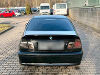 Gebraucht BMW 320 150 PS (110 kW) 2003 Schwarz Limousine