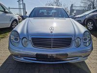 Gebraucht Mercedes E220 Avantgarde 150 PS (110 kW) 2003 Brillantsilber  metalliclack Limousine