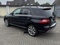 Gebraucht Mercedes ML350 258 PS (189 kW) 2012 Schwarz SUV