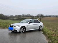 Gebraucht BMW 330 272 PS (200 kW) 2009 Silber Limousine