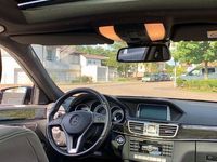Gebraucht Mercedes E350 Avantgarde 258 PS (189 kW) 2013 Schwarz Limousine
