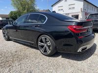 Gebraucht BMW 730 M Sport 265 PS (194 kW) 2016 Black sapphire metallic Limousine